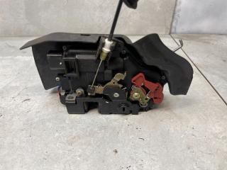 замок двери задней правой Audi A4 B6 2003, 2.0 л., бензин, МКПП, универсал