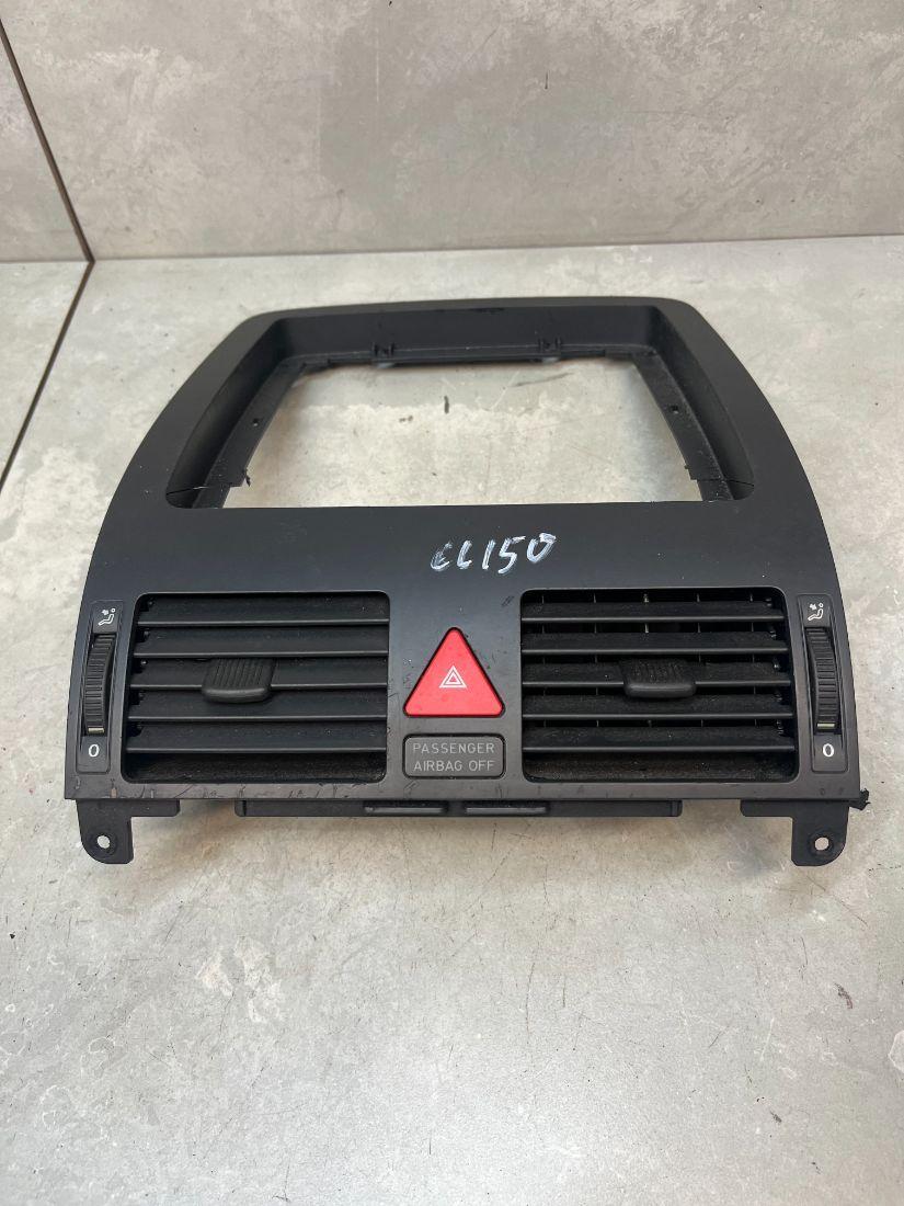 дефлектор обдува салона Volkswagen Touran 1 поколение 2005, 2.0 л., дизель, МКПП