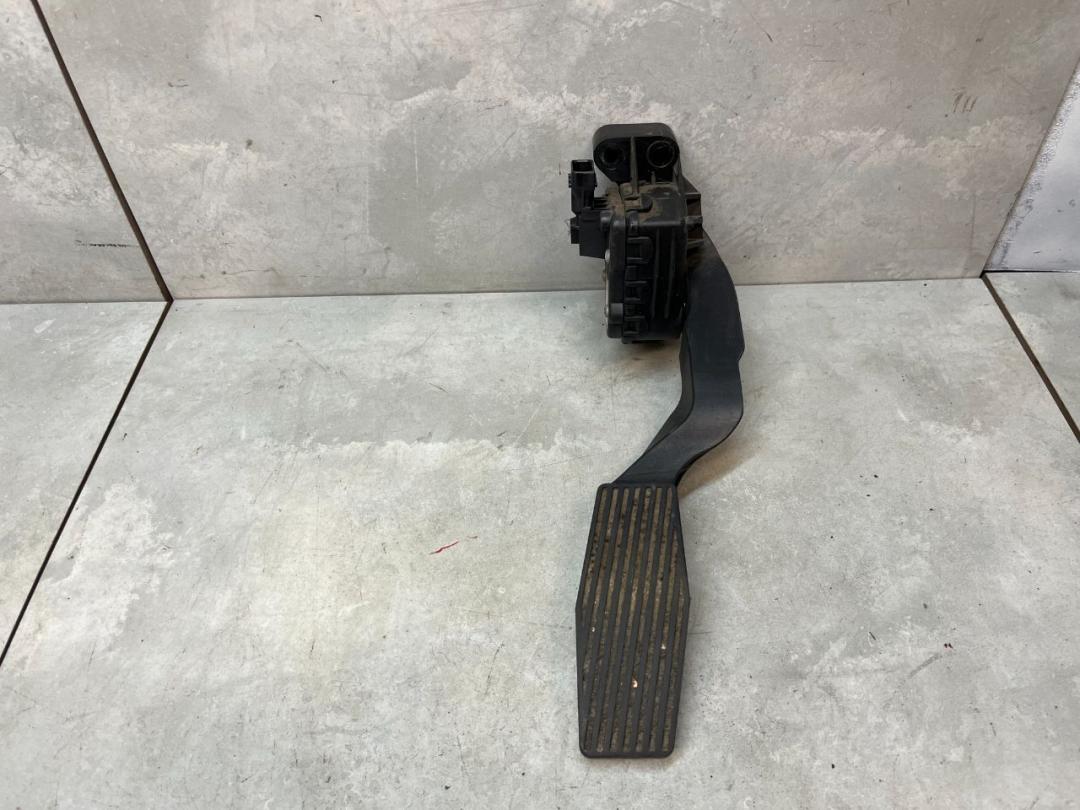 педаль Opel Zafira 1 поколение (A) [рестайлинг] 2003, 2.2 л., дизель, МКПП, минивэн
