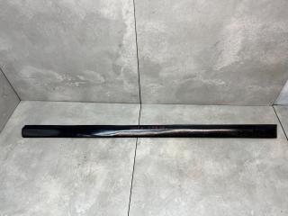 молдинг двери передней правой Volkswagen Golf 3 поколение 1995, 1.4 л., бензин, МКПП, универсал