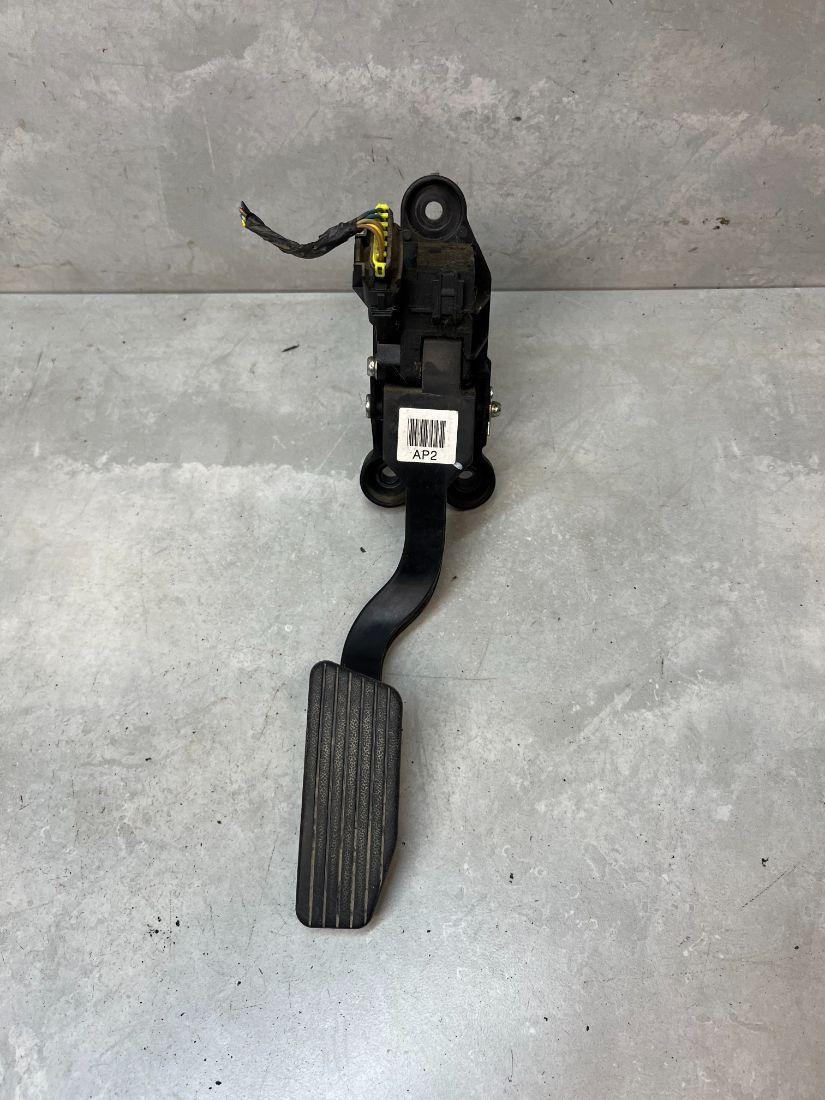 педаль Citroen C5 1 поколение 2002, 2.0 л., дизель, МКПП, хетчбэк 5 дв.