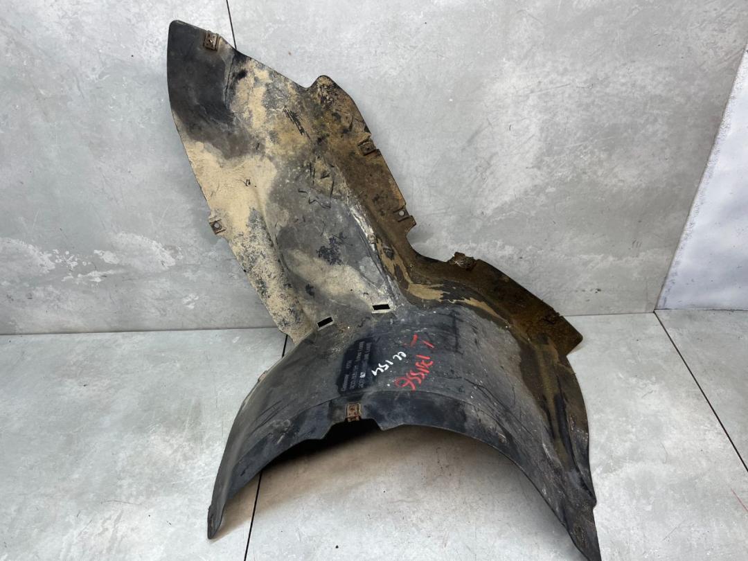 защита арок передняя левая (подкрылок) Volkswagen Passat B6 2007, 2.0 л., дизель, МКПП, универсал, 3C0805911