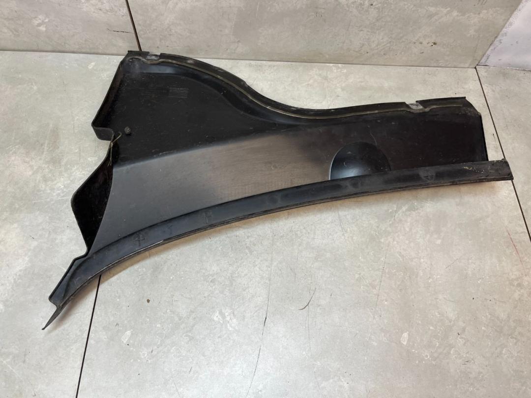 дождевик Volkswagen Passat B6 2007, 2.0 л., дизель, МКПП, универсал, 3C1819404B