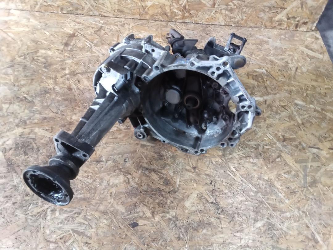 КПП механическая (МКПП) Volkswagen Transporter T4 restailing 1998, 2.5 л., бензин, МКПП, микроавтобус, DCV