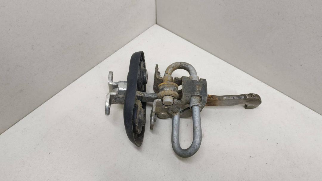 ограничитель открывания двери Fiat Stilo 1 поколение 2002, 1.6 л., i, 182 B6.000, бензин, МКПП, зеленый, хетчбэк 5 дв., передний привод - фото №1