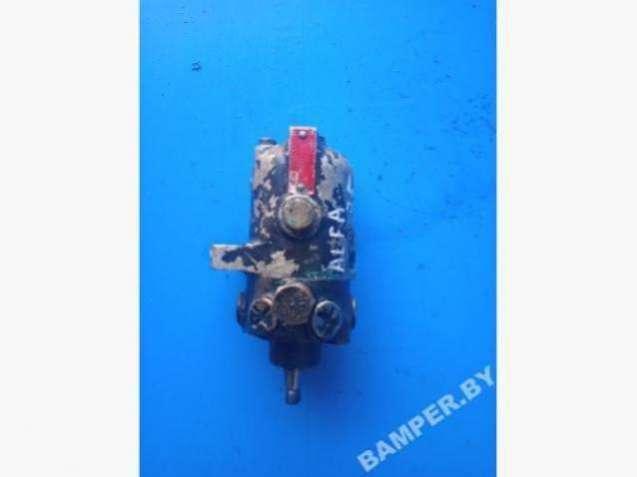 насос гидроусилителя руля Alfa Romeo 75 162B 1990, 2.0 л., бензин - фото №1