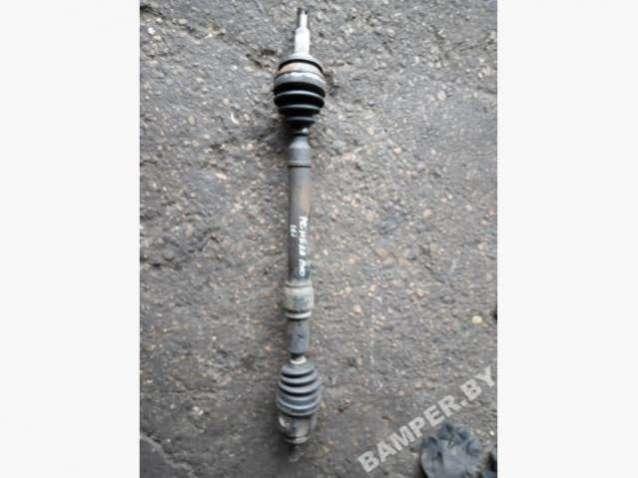 полуось передняя правая (приводной вал, ШРУС) Nissan Primera P10 1995, 1.6 л., бензин - фото №1