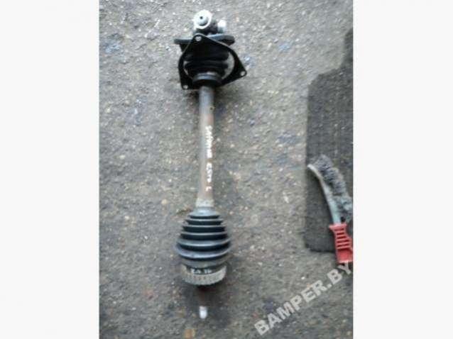 полуось передняя левая (приводной вал, ШРУС) Renault Safrane 2 1997, 2.5 л., дизель - фото №1