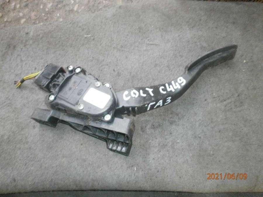 педаль Mitsubishi Colt 6 поколение (Z20/Z30) 2007, 1.1 л., i, бензин, МКПП, хетчбэк 5 дв. - фото №1