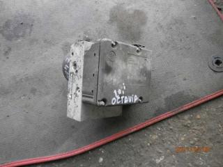 блок ABS Skoda Octavia 1 поколение (A4) 1998, 2.0 л., бензин, МКПП, универсал