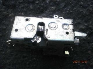 замок двери передней левой Mercedes-Benz Vito W638 2000