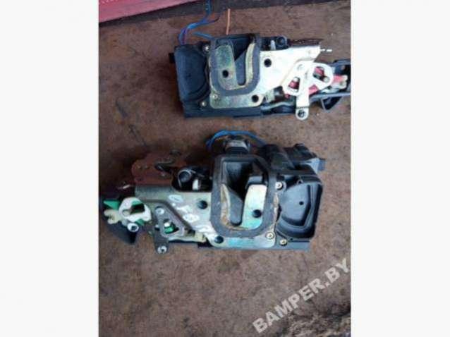 замок двери передней левой Opel Frontera B 2001 - фото №1