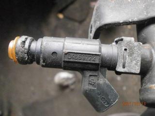 форсунка Dodge Neon 2 поколение 2000, 2.0 л., бензин, МКПП, 04669772