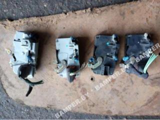 замок двери передней левой Citroen Xantia 1 поколение [рестайлинг] 1998