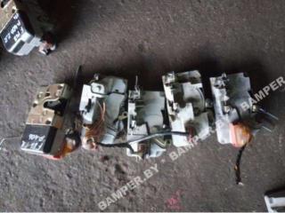 замок двери передней правой Peugeot 406 1 поколение [рестайлинг] 1999