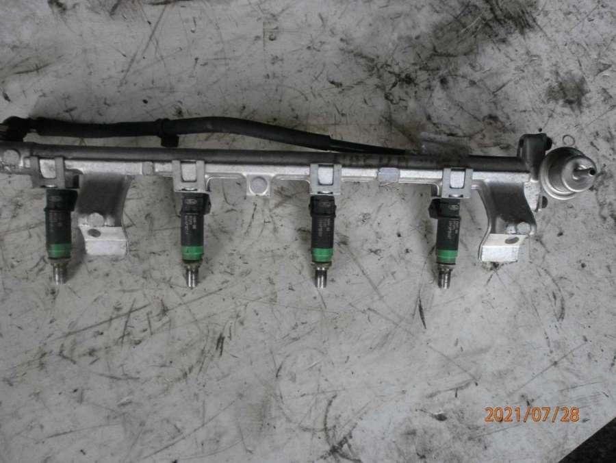 форсунка Ford Focus 2 поколение 2006, 1.4 л., i, бензин, 9F593, 98MF-BB, 4044P18309 - фото №1