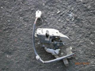 замок двери задней правой Nissan Almera N15 1999