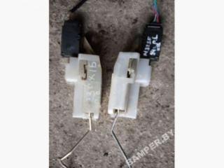 замок двери передней правой Mazda 323 BA [рестайлинг] 1996