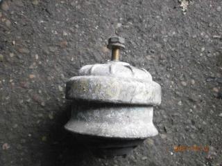 подушка крепления двигателя Mercedes-Benz C-Класс W201 [рестайлинг] 1990, 2.0 л., бензин