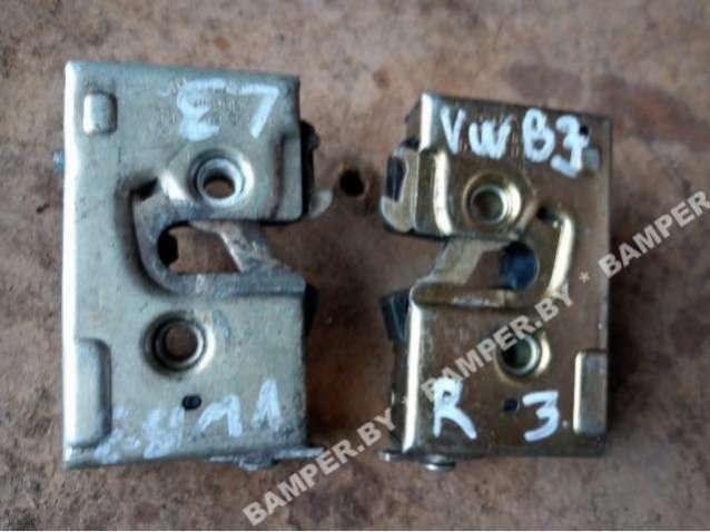 замок двери задней правой Volkswagen Passat B3 1992 - фото №1