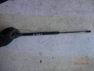 амортизатор крышки багажника (3-5 двери) Volkswagen Golf 4 поколение 2000, 1.4 л., бензин, МКПП, универсал