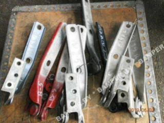 петля капота Volkswagen Passat B5 1998