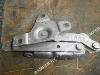 петля капота Renault Safrane 2 1996