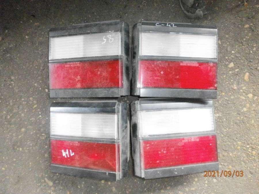 фонарь крышки багажника правый Volkswagen Passat B3 1991, универсал - фото №1