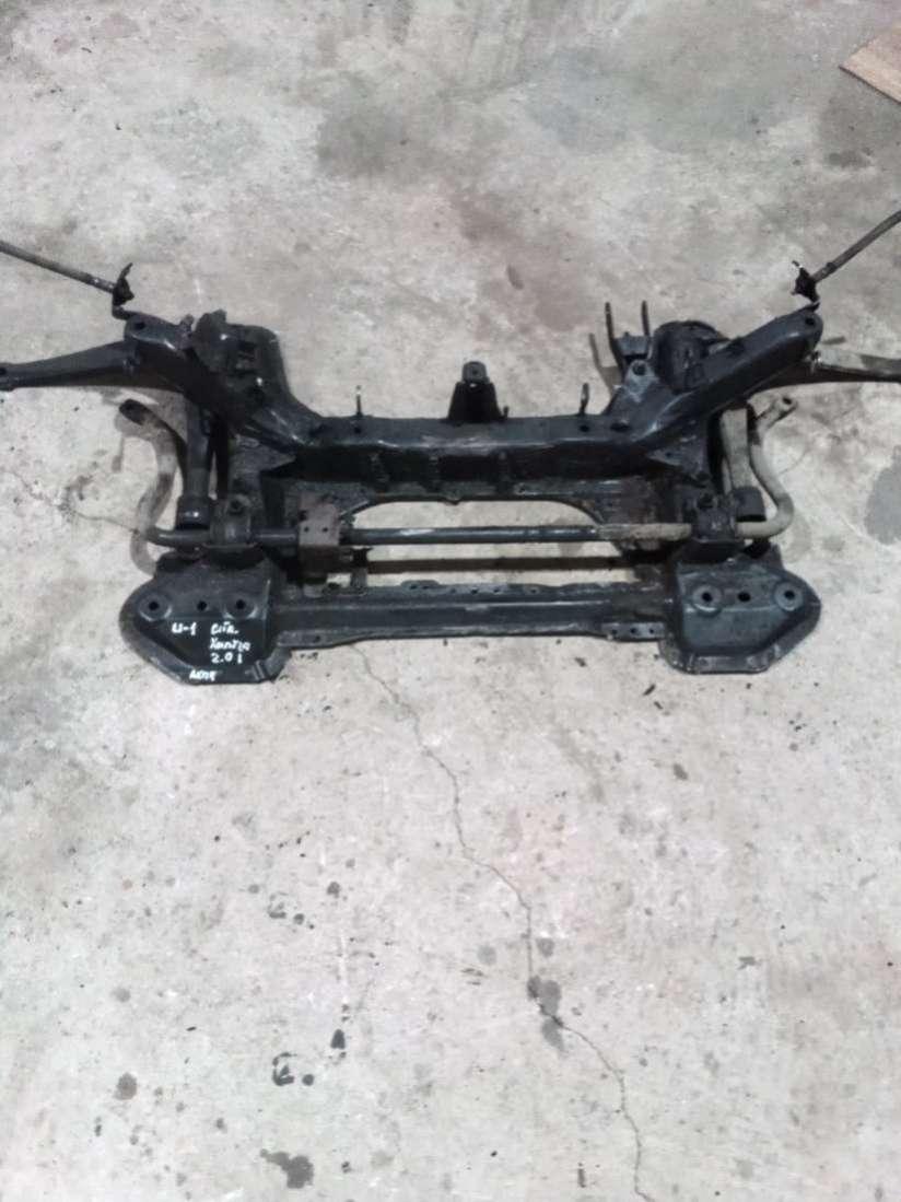 балка подвески передняя (подрамник) Citroen Xantia 1996, 2.0 л., бензин, АКПП, хетчбэк 5 дв.