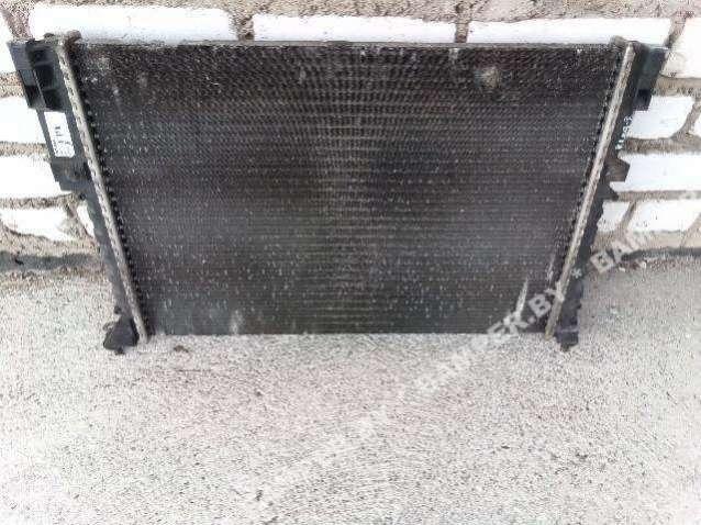 радиатор (основной) Renault Laguna 1 поколение 1998, 1.6 л., бензин - фото №1