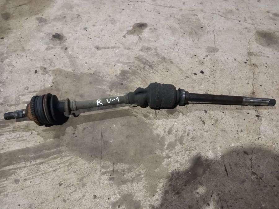 полуось передняя правая (приводной вал, ШРУС) Citroen Xantia 1 поколение 1996, 2.0 л., бензин, АКПП, хетчбэк 5 дв. - фото №1