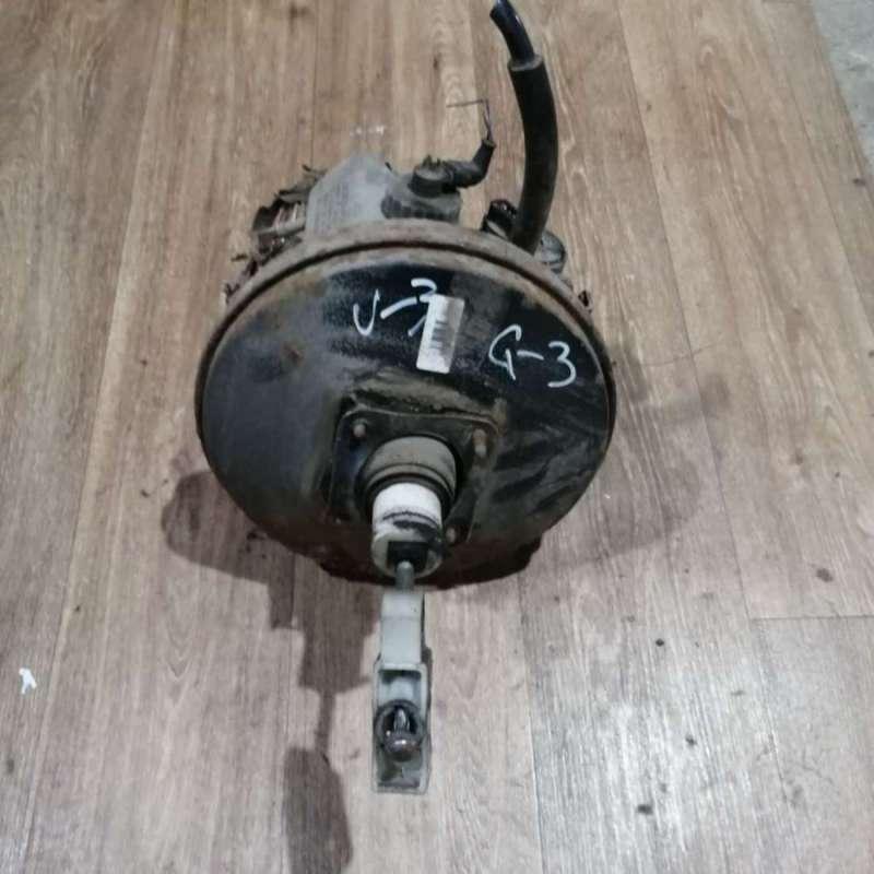 вакуумный усилитель тормозов Volkswagen Golf 3 поколение 1993, 1.6 л., бензин, МКПП, хетчбэк 5 дв. - фото №1