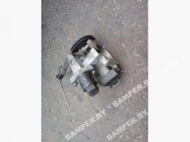 заслонка дроссельная Renault Megane 1 поколение 1998, 1.6 л., бензин - фото №1