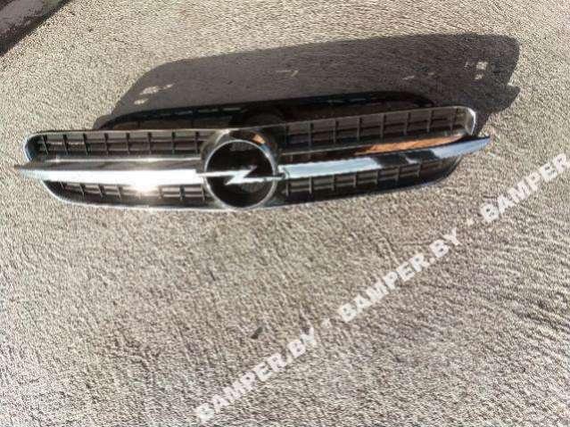 решетка радиатора Opel Meriva 1 поколение (A) 2003 - фото №1