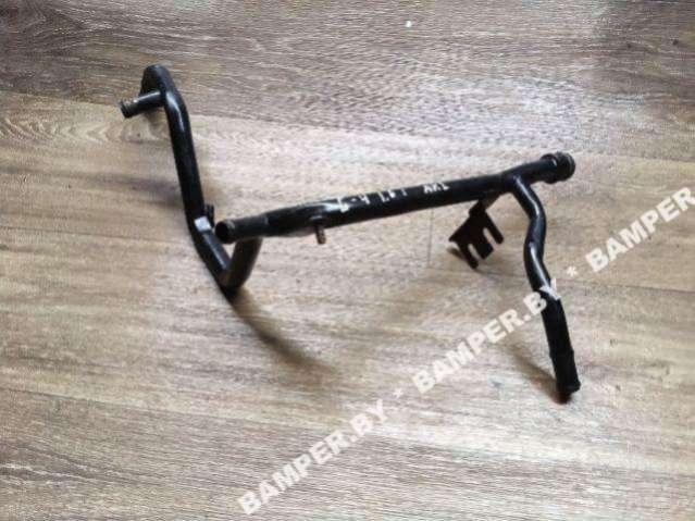 трубка охлаждающей жидкости Volkswagen Golf 4 поколение 2000, 1.6 л., бензин - фото №1