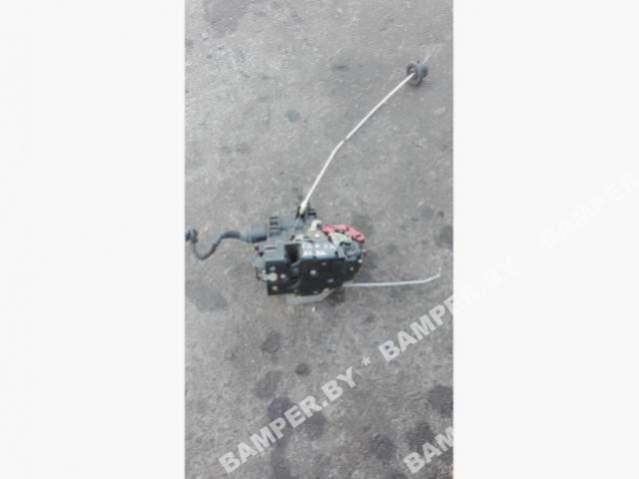 замок двери передней правой Audi A4 B6 2003 - фото №1