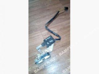 замок двери передней правой Volvo 460 1 поколение 1993