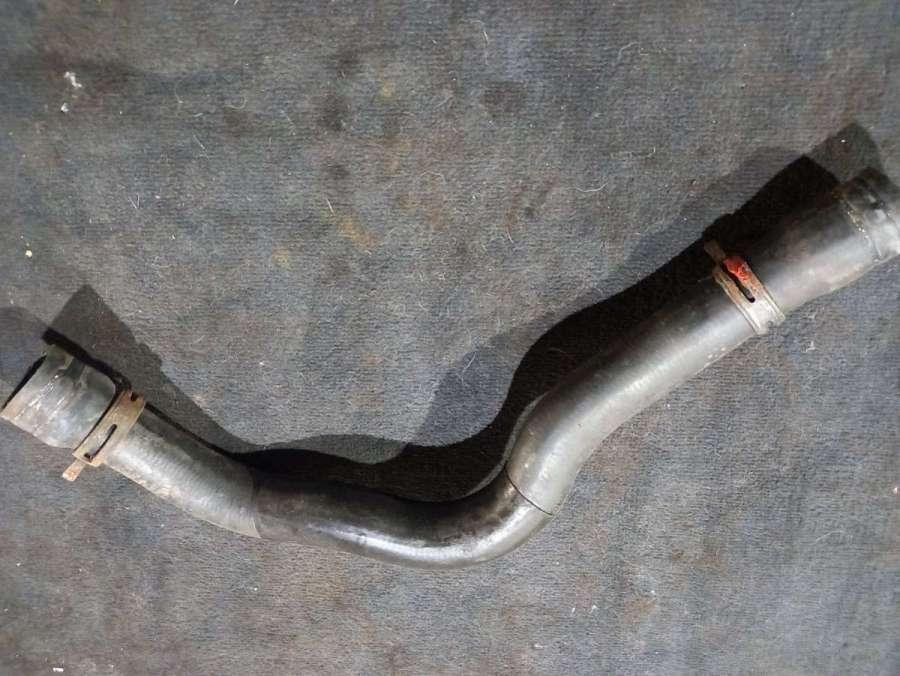 патрубок радиатора Citroen Xantia 1 поколение 1996, 2.0 л., бензин, АКПП, хетчбэк 5 дв. - фото №1