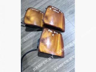 поворотник правый Volkswagen Passat B3 1992