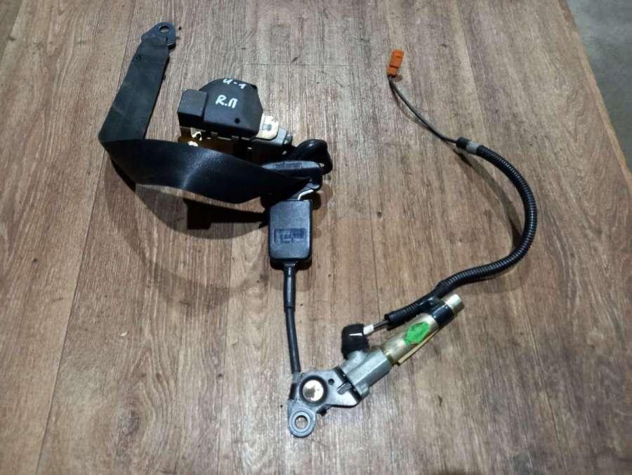 ремень безопасности Citroen Xantia 1 поколение 1996, 2.0 л., бензин, АКПП, хетчбэк 5 дв. - фото №1