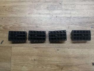 дефлектор обдува салона SEAT Toledo 1 поколение 1992, 2.0 л., бензин, МКПП, хетчбэк 5 дв.