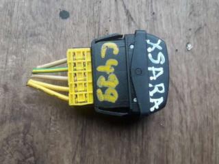 кнопка стеклоподъемника переднего правого Citroen Xsara 1 поколение 1998, 1.8 л., бензин, МКПП, хетчбэк 5 дв.