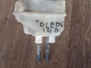 бачок тормозной жидкости SEAT Toledo 2 поколение 2000