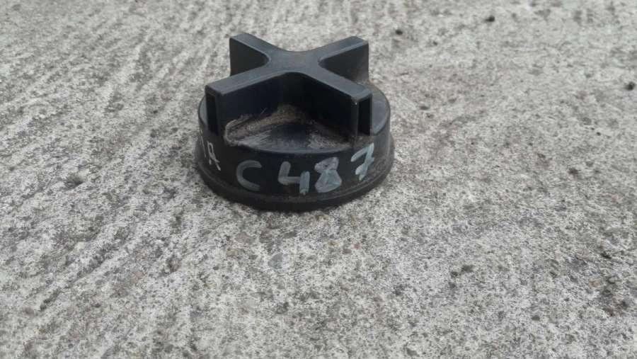 пробка топливного бака Citroen Xantia 1 поколение 1996, 1.8 л., бензин, МКПП, хетчбэк 5 дв. - фото №1