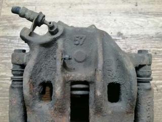 суппорт передний правый Peugeot 406 1 поколение [рестайлинг] 1999