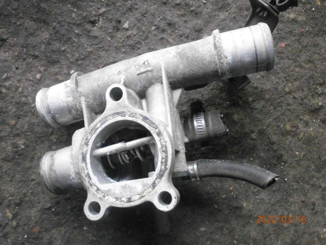 корпус термостата Fiat Brava 1 поколение 2001, 1.6 л., бензин, 46522664 - фото №1