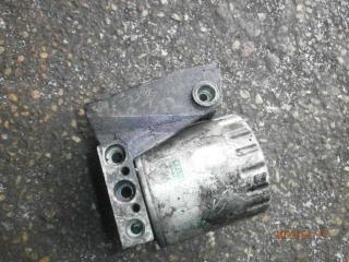 кронштейн масляного фильтра Mercedes-Benz Vito W638 2000, 2.3 л., дизель