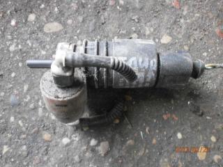 насос (моторчик) омывателя стекла Volkswagen Touran 1 поколение 2005