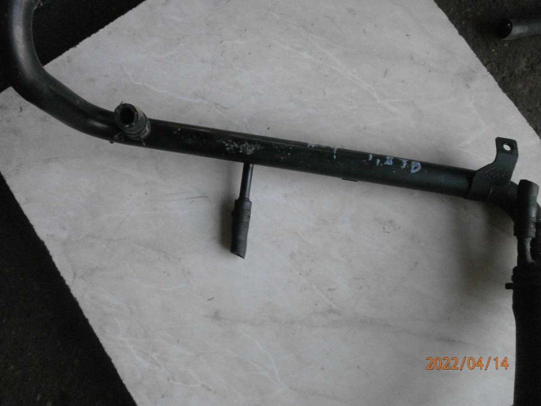 трубка охлаждающей жидкости Audi A4 B5 1998, 1.8 л., бензин, МКПП, универсал - фото №1