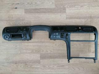 накладка на торпедо (консоль) Mazda 626 GE 1995, 2.0 л., бензин, МКПП, седан